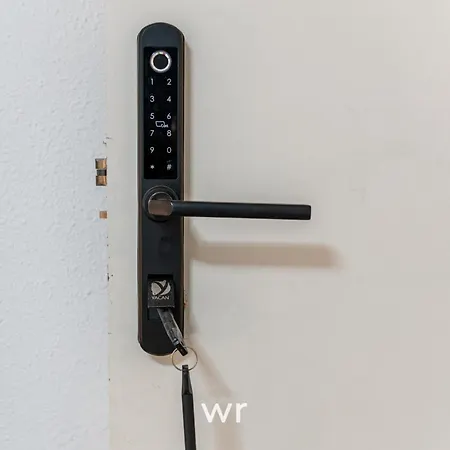 Guest house Weroomies - Pons Icar H2